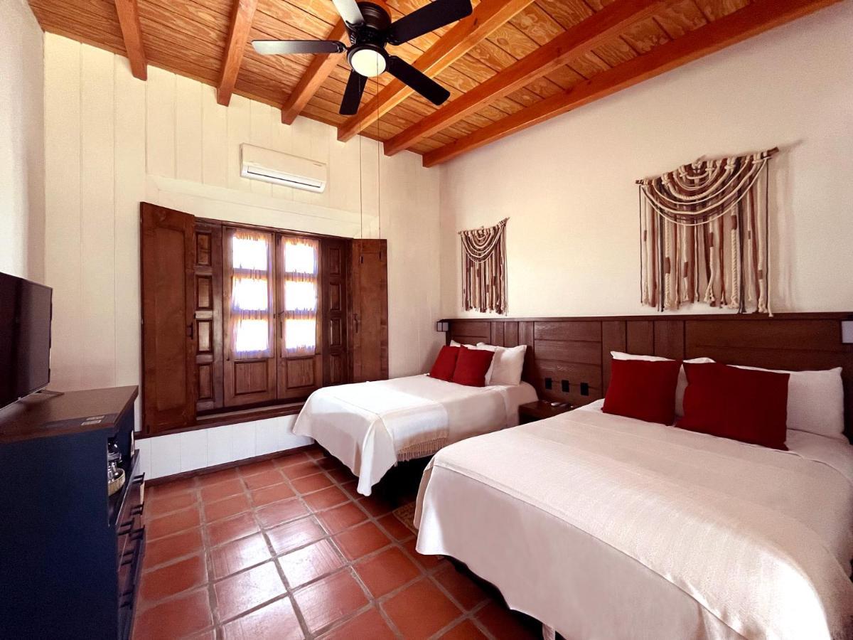 Casa Entrevez Bed and Breakfast Guadalupe Eksteriør billede